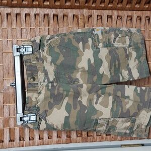 Carharrt Camo Cargo Shorts Size 7